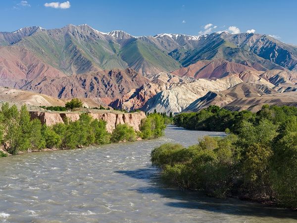 Valley of river Suusamyr in the Tien Shan Mountains west of Ming-Kush-Kyrgyzstan